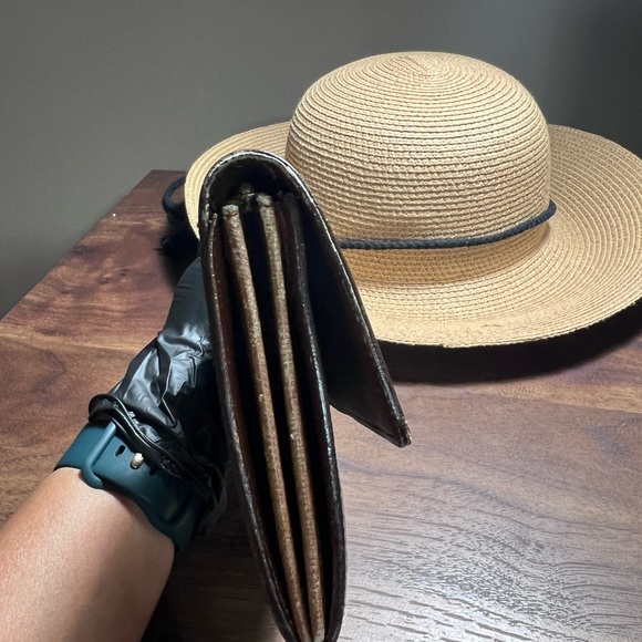 LV MONO SNAP WALLET - Picture 6 of 11